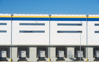 Hybrid freight solutions for market volatility